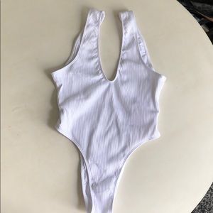 Minimale animale white one piece